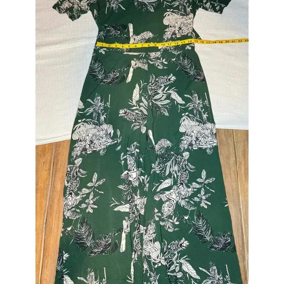 Marrfinno Womens Green Jungle Print Animal Print Jumpsuit SIZE M - Picture 7 of 8
